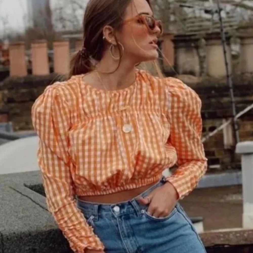 Zara woman’s Orange Gingham Puff Sleeve Top